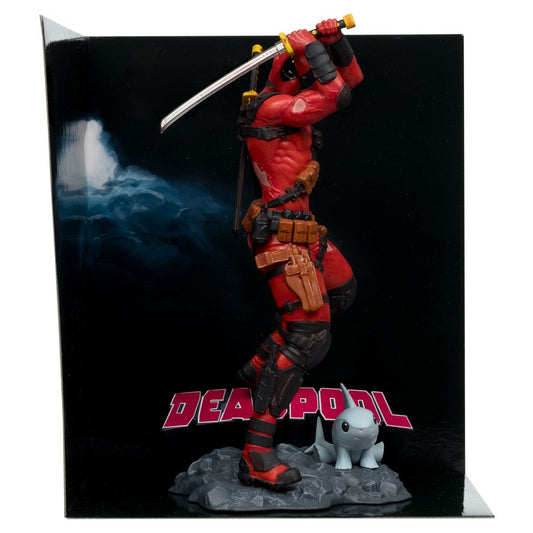 Marvel Collection Wave 5 1:10 Scale Posed Figure with Scene Deadpool from Deadpool #1